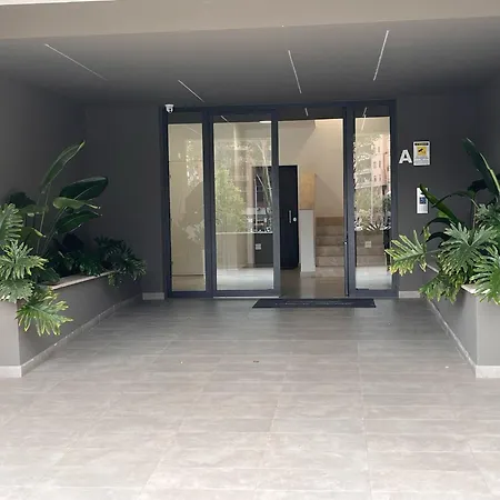 Monolocale Nuova Costruzione Con Giardino * 罗马